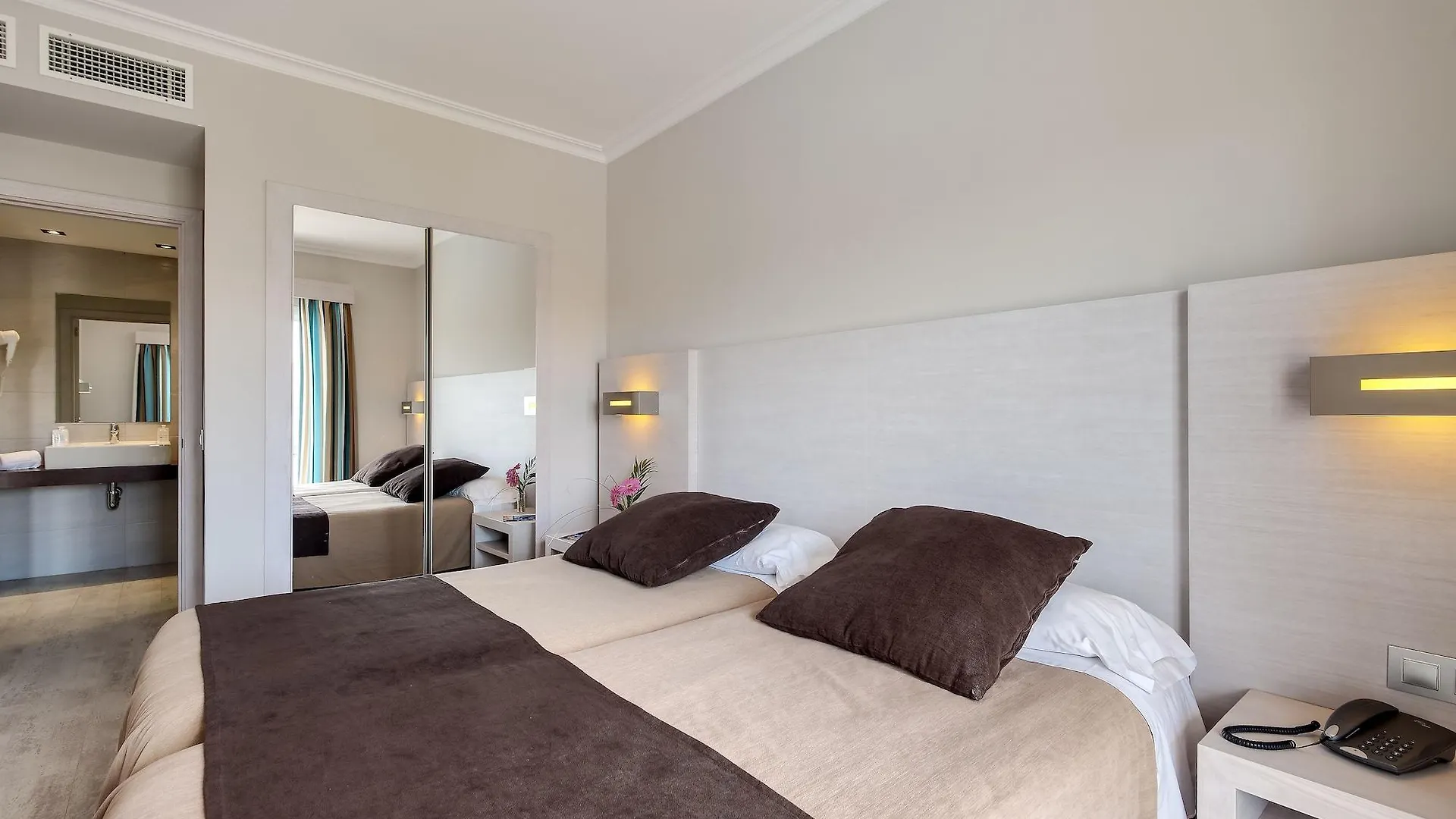 Playa Garden Selection Hotel & Spa Playa de Muro   Playa de Muro (Mallorca)